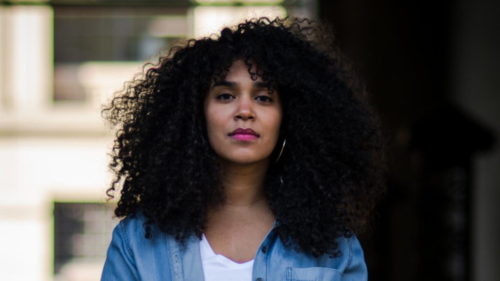 Photo de la poétesse Elizabeth Acevedo